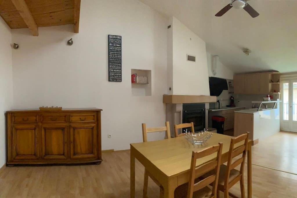 Hébergement de vacances Maison De Village En Provence *
